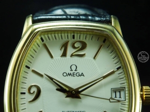 Đồng hồ Omega De Ville Prestige Tonneau Chronometer Automatic 18k (lướt)