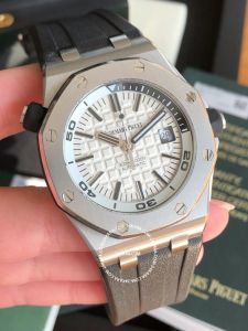 Đồng hồ Audemars Piguet Royal Oak Offshore Diver 15710ST.OO.A002CA.02 (lướt)