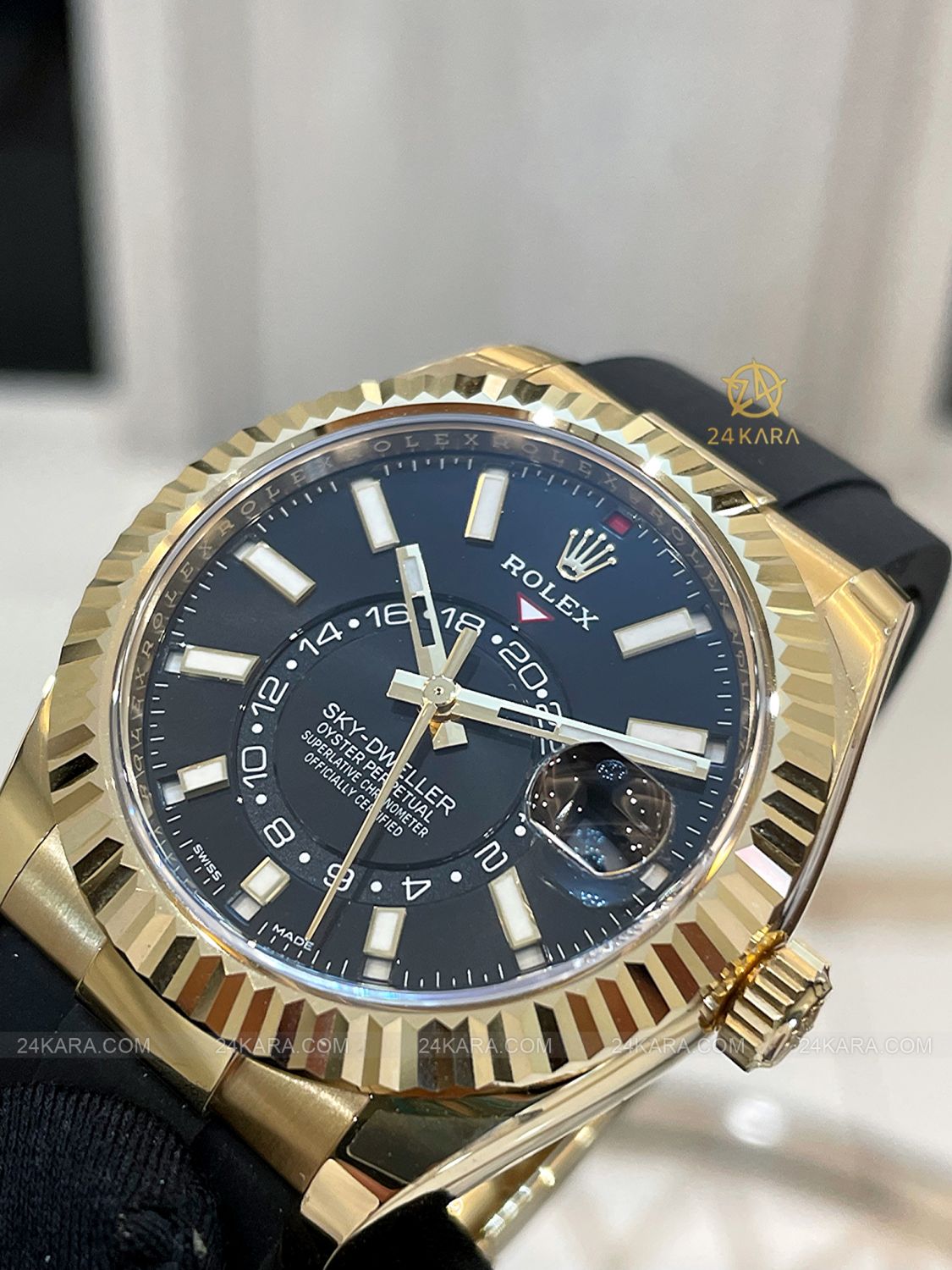 Đồng hồ Rolex Oyster Perpetual Sky-Dweller M326238-0009 - Lướt