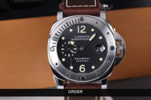 Đồng hồ Panerai Luminor Submersible PAM024 (lướt)