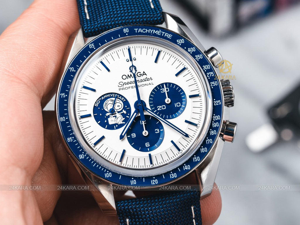 Đồng hồ Omega Speedmaster Anniversary Series Silver Snoopy Award  42 Steel