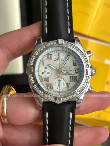 Đồng hồ Breitling Chrono Cockpit A13358