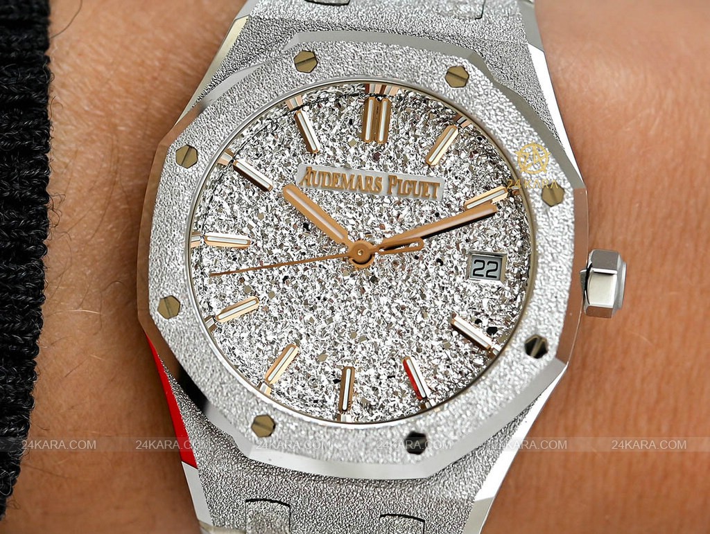 audemars-piguet-royal-oak-frosted-gold-selfwinding-34mm-77450ba-77450bc-13