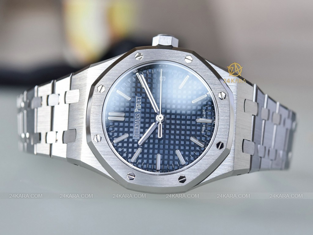 audemars_piguet_royal_oak_selfwinding_37mm_50th_anniversary-3