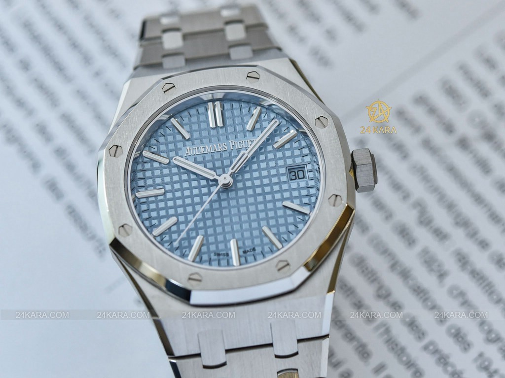 audemars_piguet_royal_oak_selfwinding_37mm_50th_anniversary-9