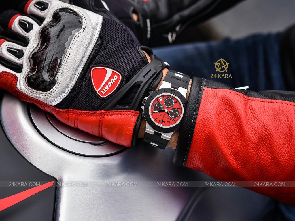 bulgari_aluminium_chronograph_ducati_special_edition_103701-2