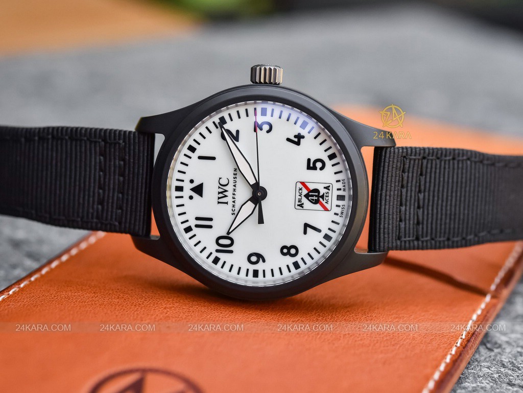 iwc_pilot_watch_automatic_41_black_aces_iw326905-3
