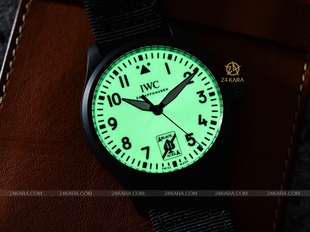 iwc_pilot_watch_automatic_41_black_aces_iw326905-6