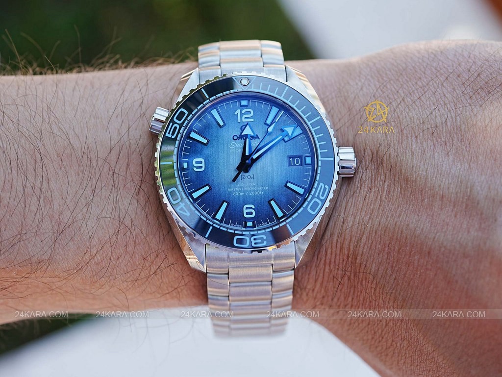 omega-seamaster-planet-ocean-600m-39.5mm-75th-anniversary-summer-blue-gradient