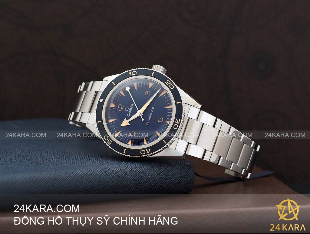 omega_seamaster_300m_234.30.41.21.03.001_blue_dial-7