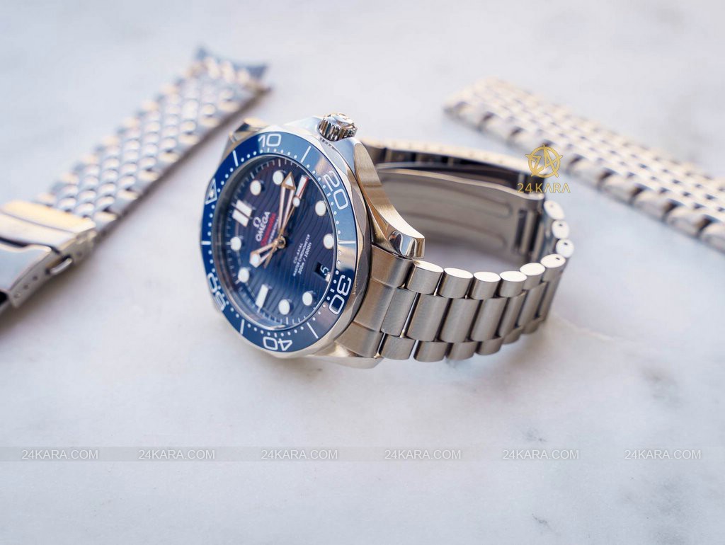 omega_seamaster_300m_bracelet-001