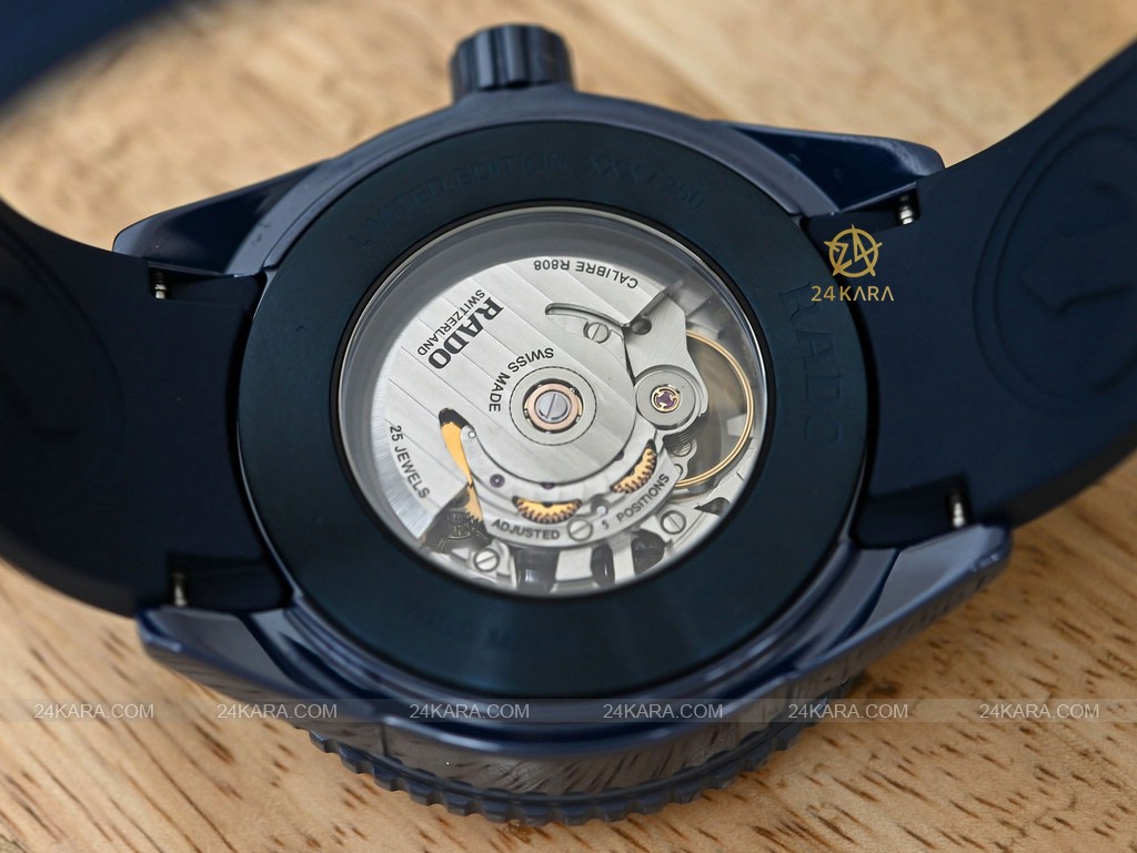 rado-captain-cook-high-tech-ceramic-skeleton-blue-ceramic-orange-and-yellow-bezel-9