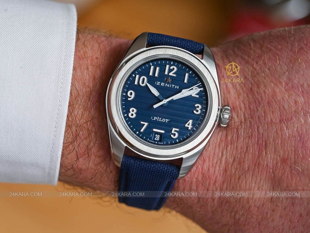 zenith-pilot-automatic-boutique-edition-2024-blue-dial-2