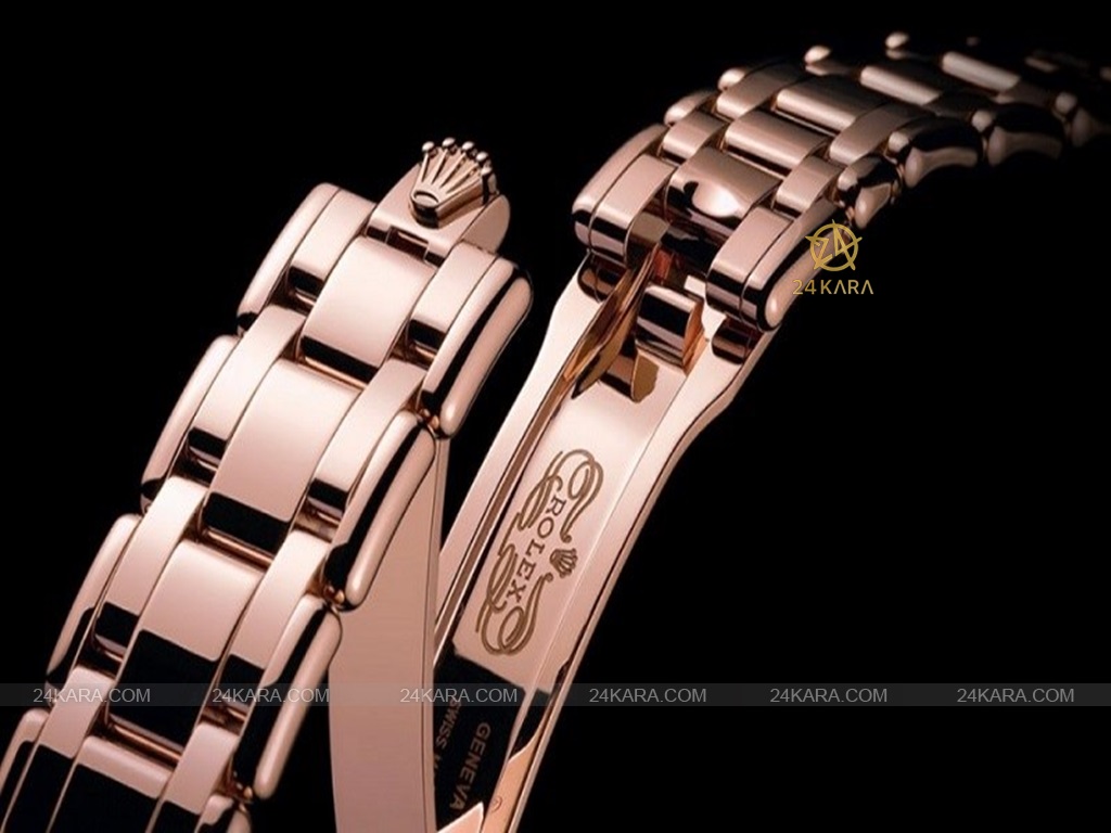 huong-dan-cach-mo-dong-ho-rolex-don-gian-co-the12-800x448