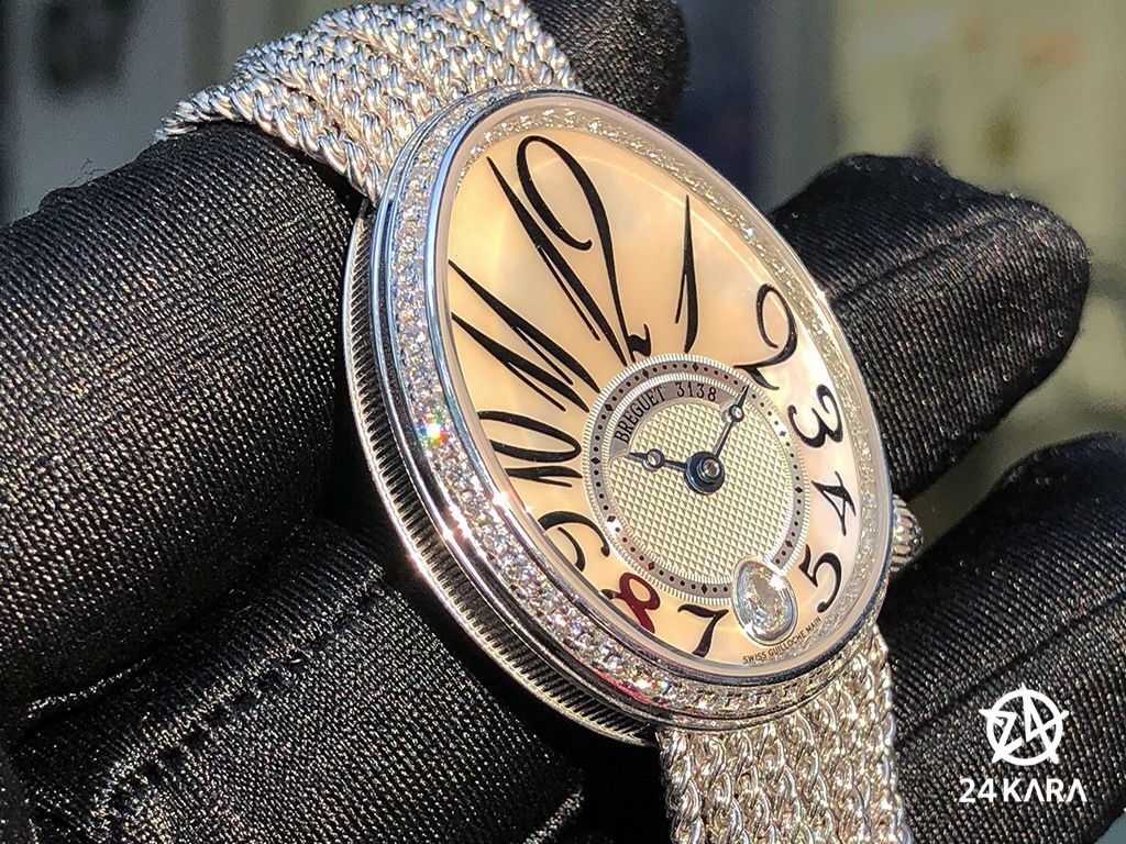 Review chi tiết đồng hồ Breguet Reine De Naples 8918BB/58/J39/D00D - Món trang sức lấp lánh trên cổ tay!