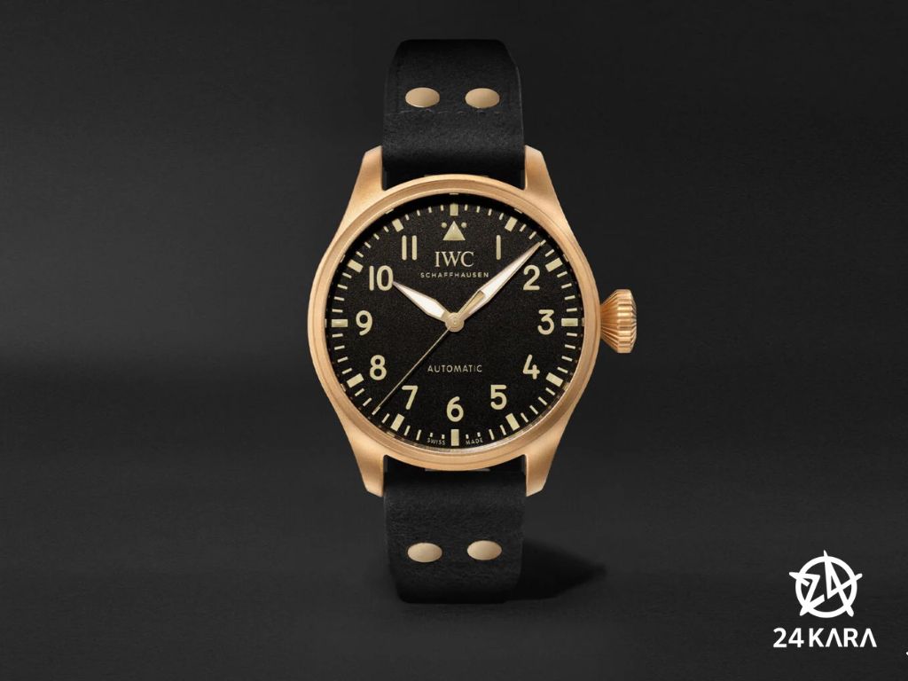 Giới thiệu đồng hồ IWC Big Pilot Watch 43 Edition Mr.Porter Bronze Alcantara IW329703 mới