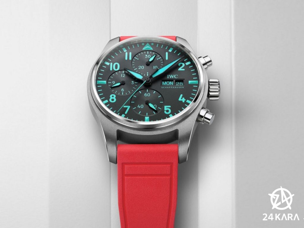 Giới thiệu đồng hồ IWC Pilot's Watch Chronograph 41 Mercedes-AMG Petronas Miami Pink Edition IW388114 mới