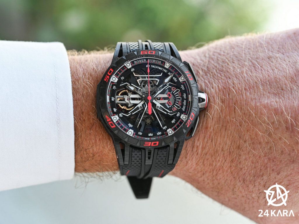 Giới thiệu đồng hồ Roger Dubuis Excalibur Spider Flyback Chronograph RDDBEX1046 mới