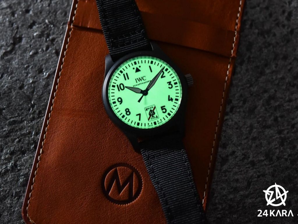 Giới thiệu đồng hồ IWC Pilot’s Watch Automatic 41 Black Aces IW326905 mới