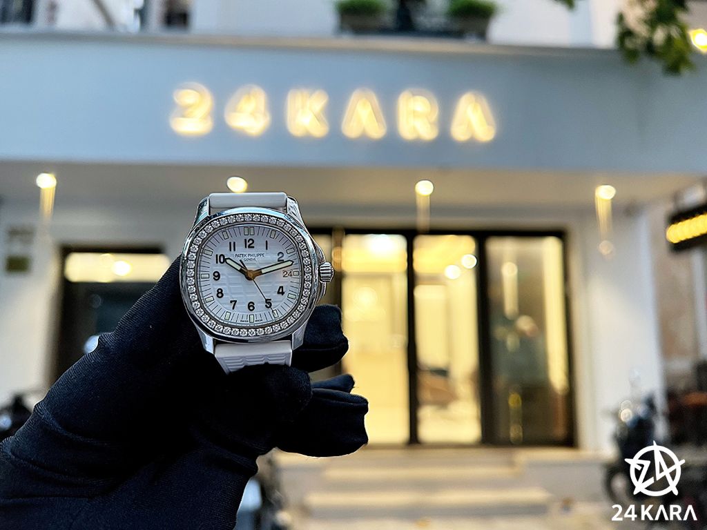 Review chi tiết đồng hồ Patek Philippe Aquanaut 5067A-011