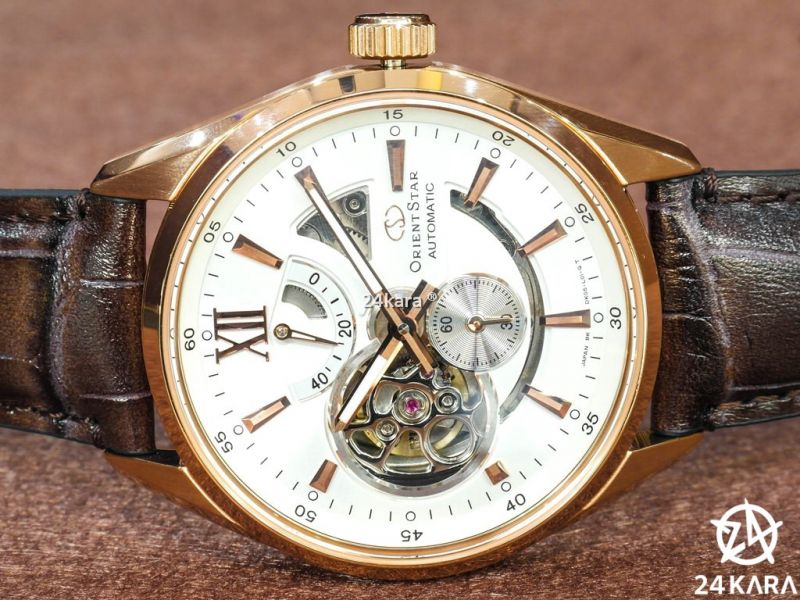 Sang trọng và thanh lịch với đồng hồ Orient Star SDK05003WO Retrogade
