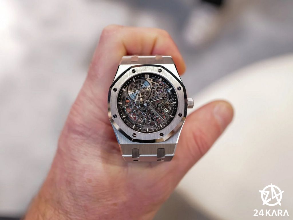 Giới thiệu đồng hồ Audemars Piguet Royal Oak Jumbo Extra-Thin Openworked 39mm 16204BC.00.1240BC.01 mới