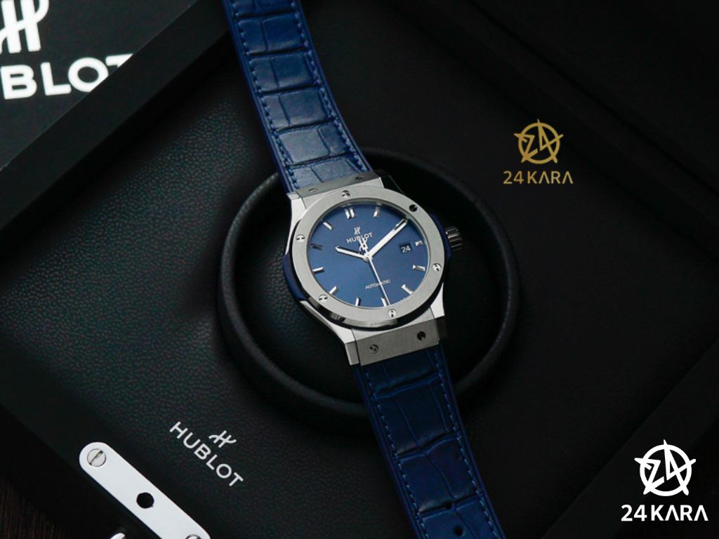 Review chi tiết đồng hồ Hublot Classic Fusion Titanium Blue 42 542.NX.7170.LR
