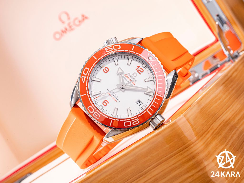 Review chi tiết Omega Planet Ocean 600m Co‑Axial Master Chronometer Chronograph 215.20.46.51.03.001