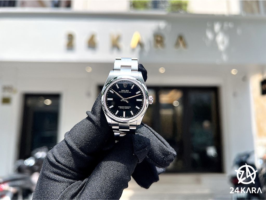 Review chi tiết Rolex Oyster Perpetual 31 M277200-0002 Thép Oystersteel Mặt đen sáng