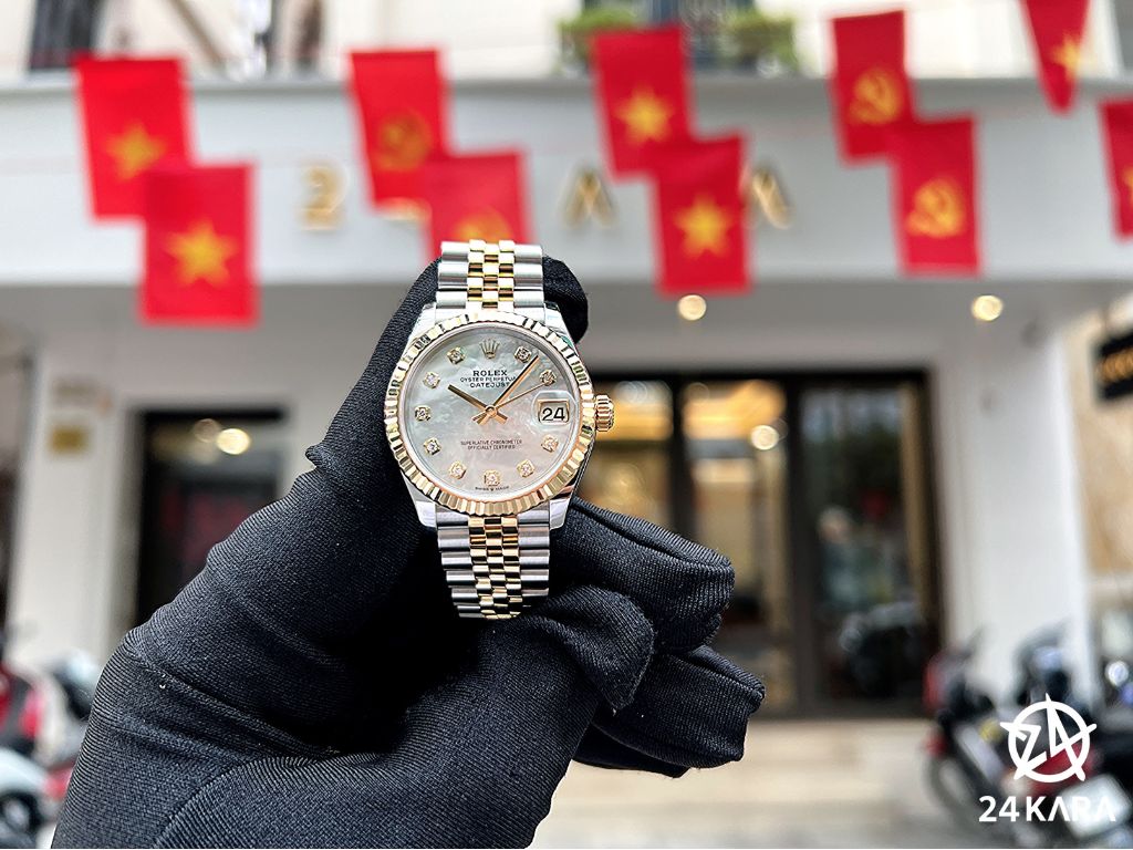 Review chi tiết Rolex Datejust 31 M278273-0028 Vàng kim 18ct Mặt khảm trai MOP nạm Kim cương