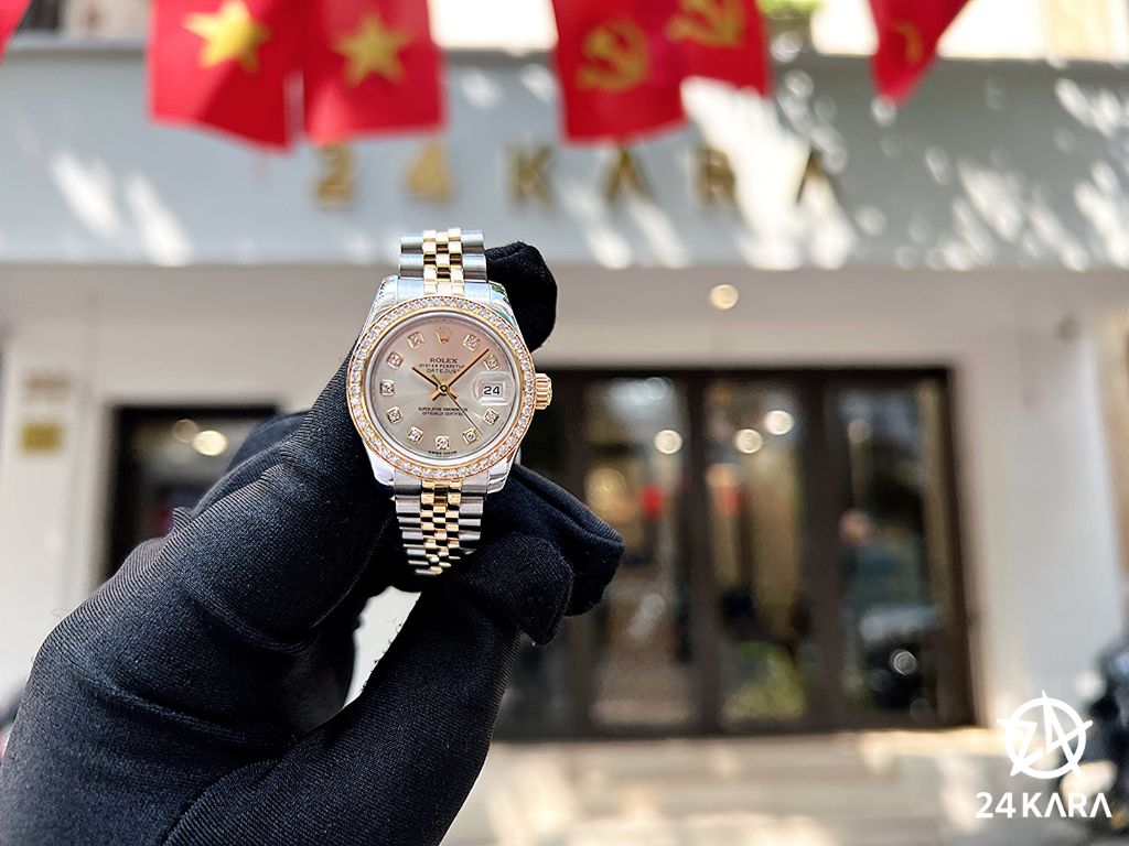 Review Rolex Lady Datejust 26 M179383RBR Vàng kim 18ct Niềng kim cương hãng mặt số Silver nạm kim cương
