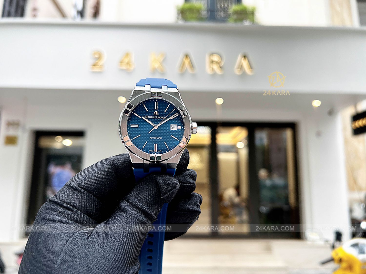 Review chi tiết đồng hồ Maurice Lacroix Aikon Blue 42mm AI6008-SS000-430-4 Dây Cao Su