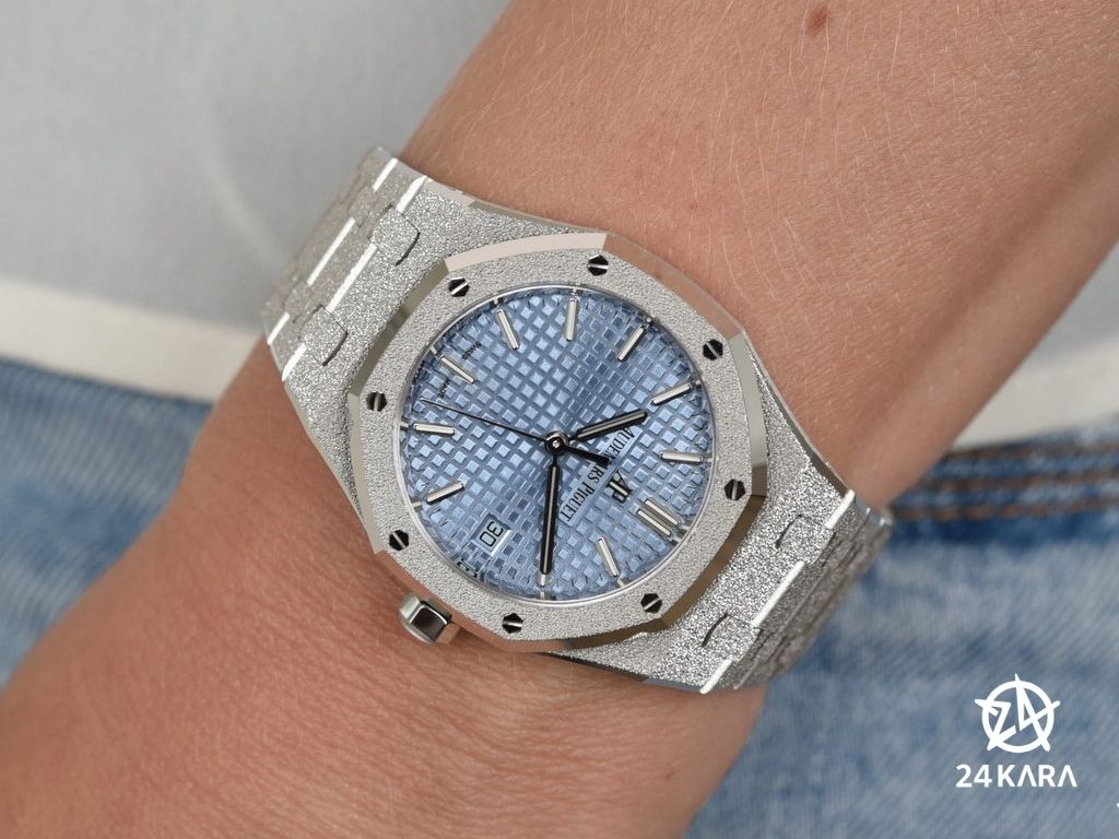 Giới thiệu đồng hồ Audemars Piguet Royal Oak Frosted Gold Selfwinding 34mm 77353BC.GG.1263BC.01 mới