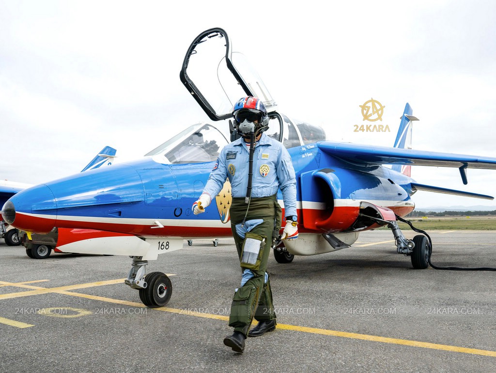 bell-and-ross-br-03-92-patrouille-de-france-70th-anniversary-2
